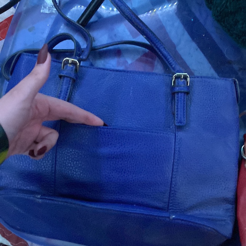 Not Needed Not Sure What Brand But Need Gone Asap - image 3